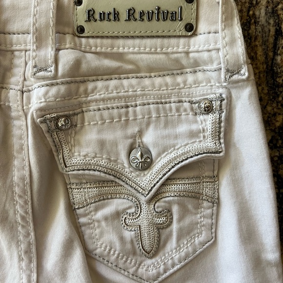 Gently Used-Rock Revival Celine Straight White Jeans. Sz 27 - Picture 7 of 7
